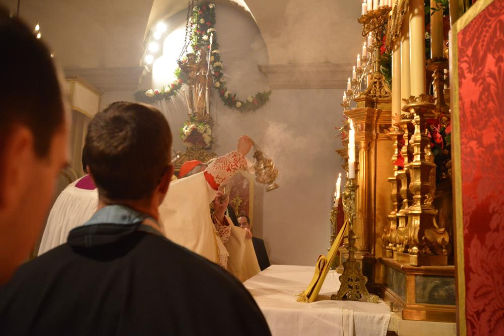 Encensement de la croix