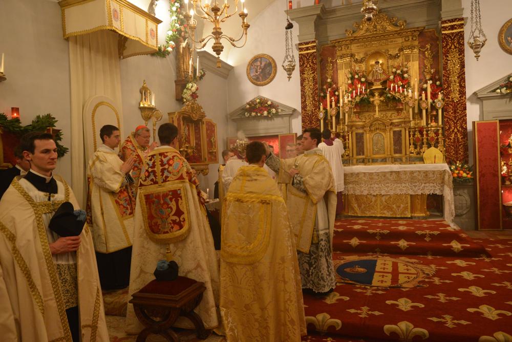 Encensement d&rsquo;un diacre assitant