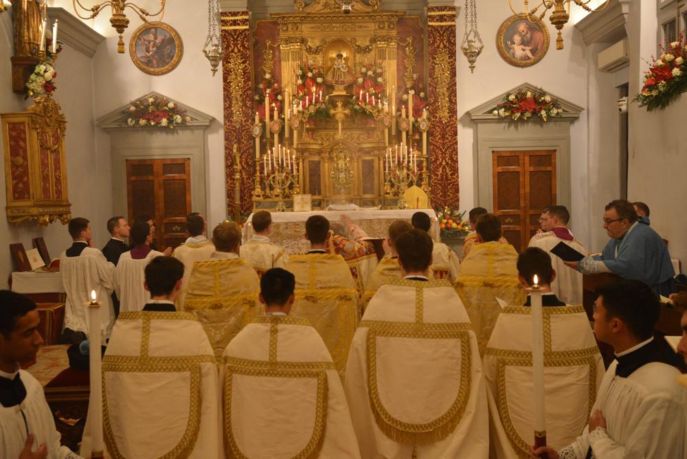 Encensement du Saint-Sacrement