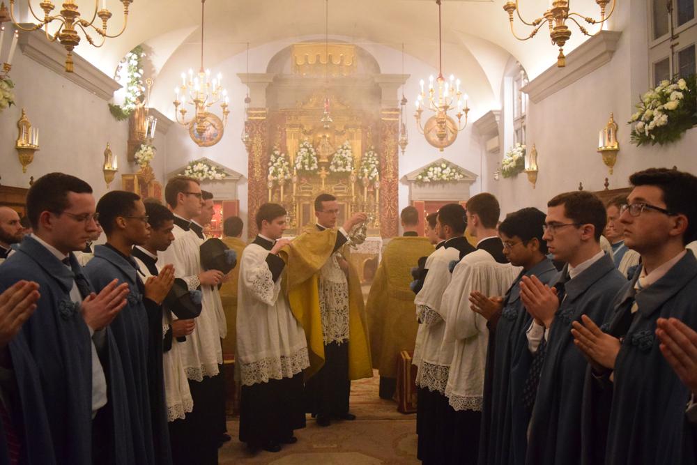 Encensement du ch&oelig;ur