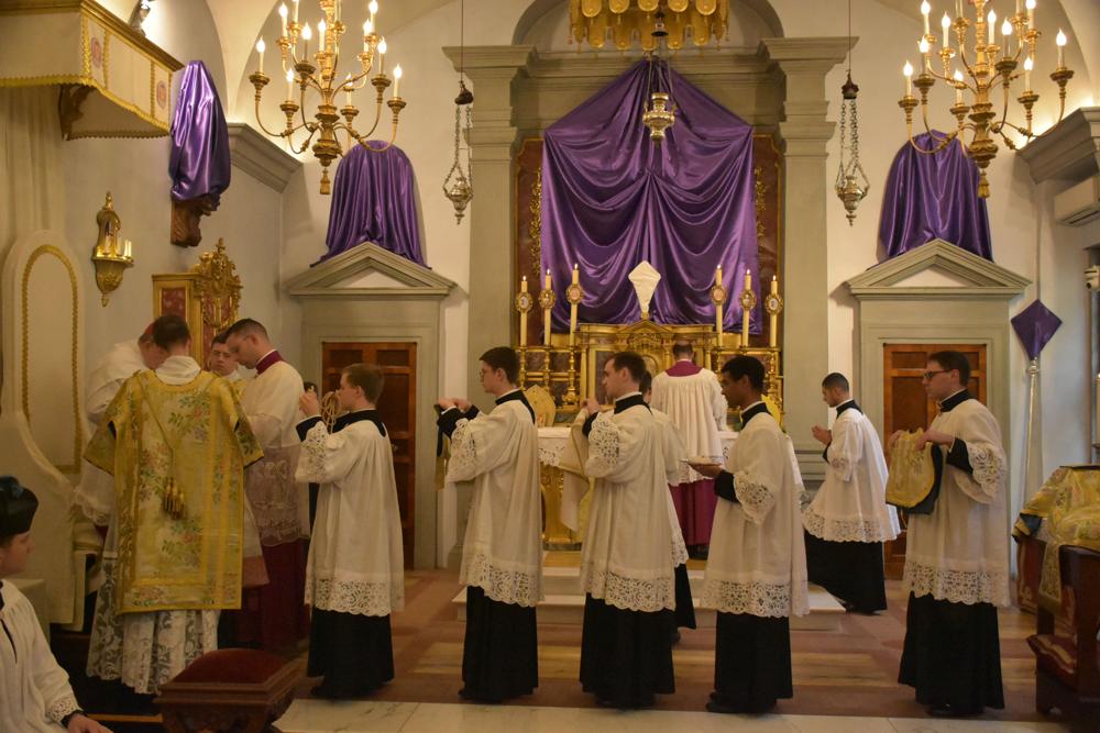 Habillement du Pontife