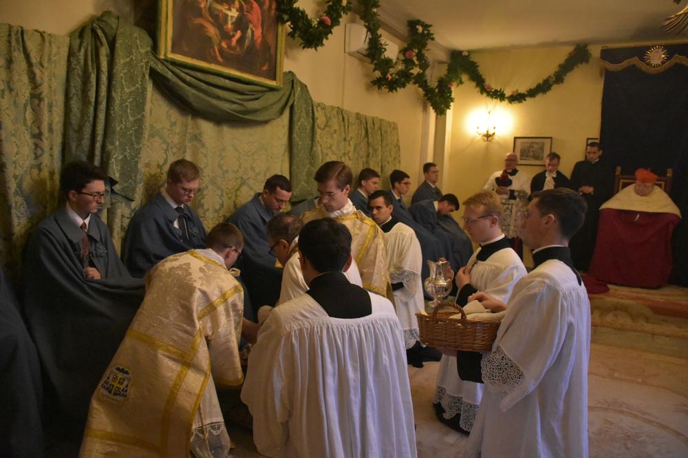 Lavement des pieds des séminaristes de la première année