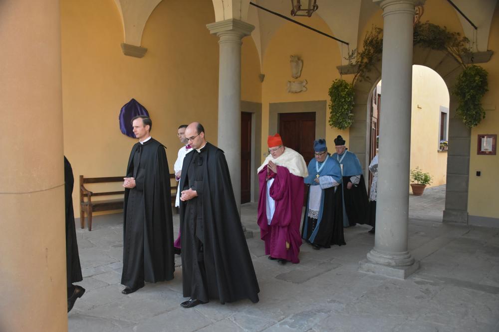 Enrée du Pontife