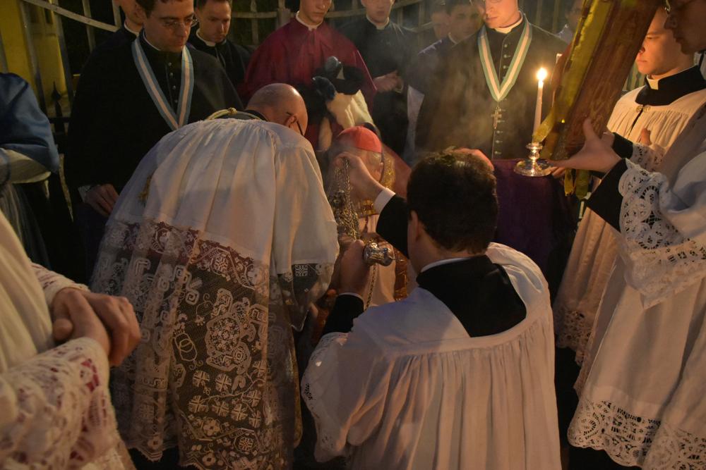 Imposition de l&rsquo;encens