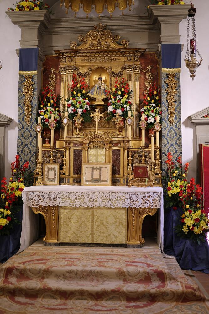 La chapelle ornée pour la Messe